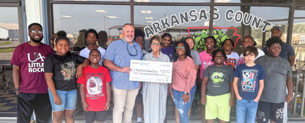 Members’ Small Change Provides $22,250 in Community Support
